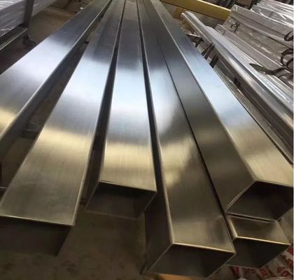 304L kwadratowy rurociąg dekoracyjny ze stali nierdzewnej 2&quot;x2&quot; 5,8m długość