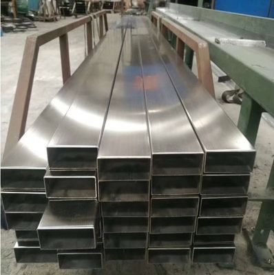 Rurociąg RHS prostokątny ze stali nierdzewnej 2,36&quot;X1,18&quot;X0,1&quot; klasy 316